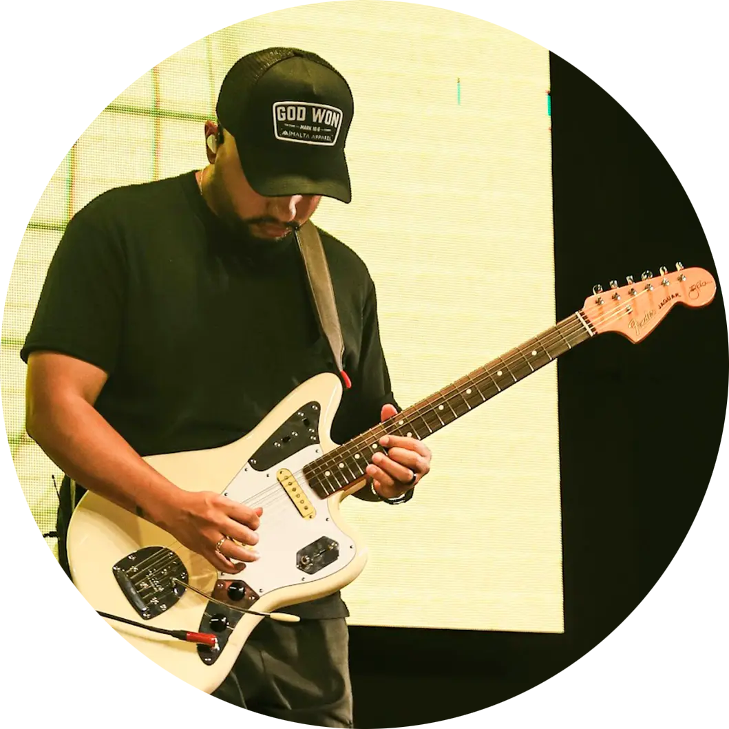 Douglas D’ Lima Productor y guitarrista Montesanto